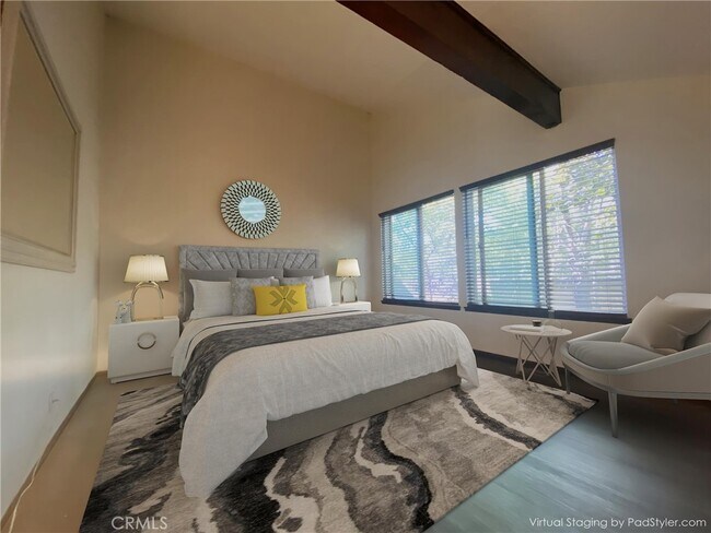 Foto del edificio - 27721 Peninsula Dr