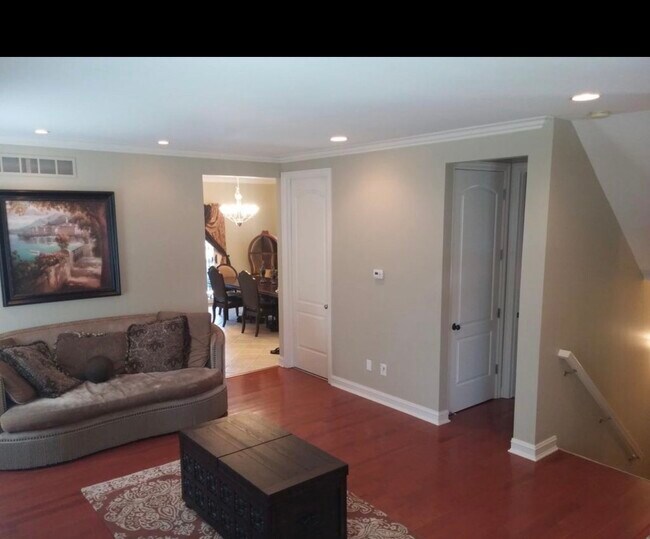 Foto del edificio - 799 N Holbrook St
