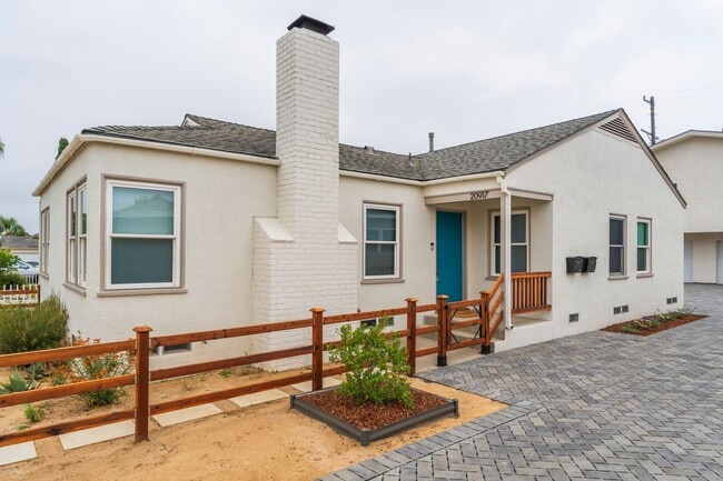 Foto del edificio - Newly Renovated Torrance Home!
