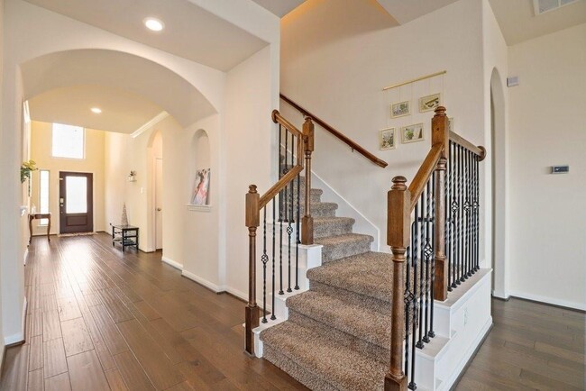 Foto del edificio - 4027 Flowstone Ln