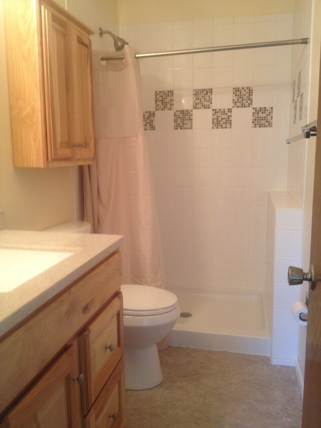 Foto principal - 2401 N Dustin Ave