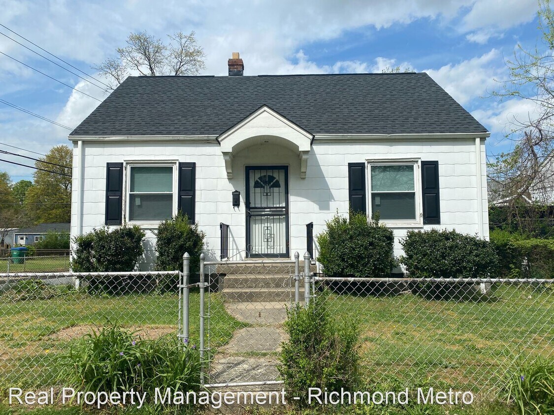 Primary Photo - 2 br, 1 bath House - 3220 Rosewood Avenue