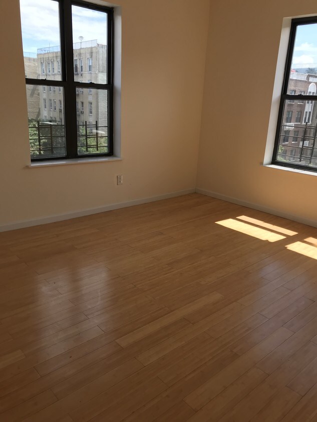 Foto principal - 220 Wadsworth Ave