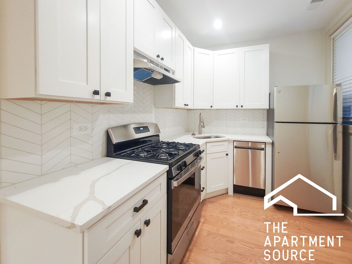 Foto principal - 3525 N Broadway St