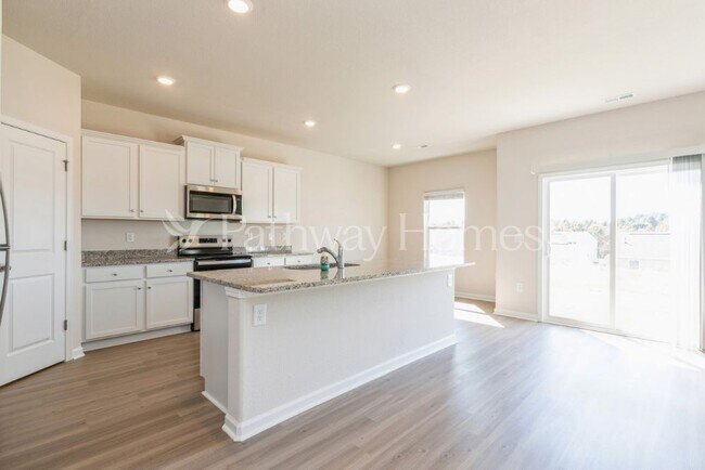 Foto del edificio - 102 N Sina St