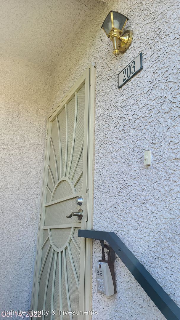 Building Photo - 2 br, 2 bath House - 2124 Calville St #203