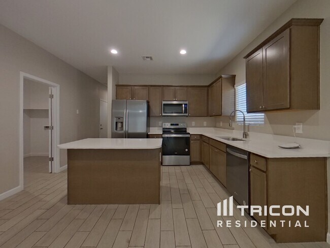 Building Photo - 36615 N Iberian Drive San Tan Valley AZ