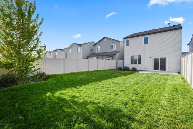 Foto del edificio - Beautiful SE Boise Home 4bd/2.5ba 1800+ SF