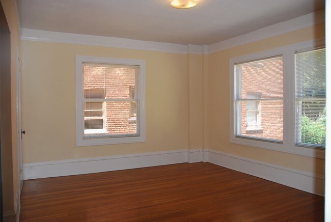 Building Photo - 1501 Madison St
