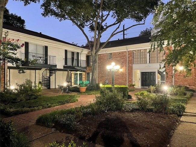 Foto del edificio - 3400 Timmons Ln