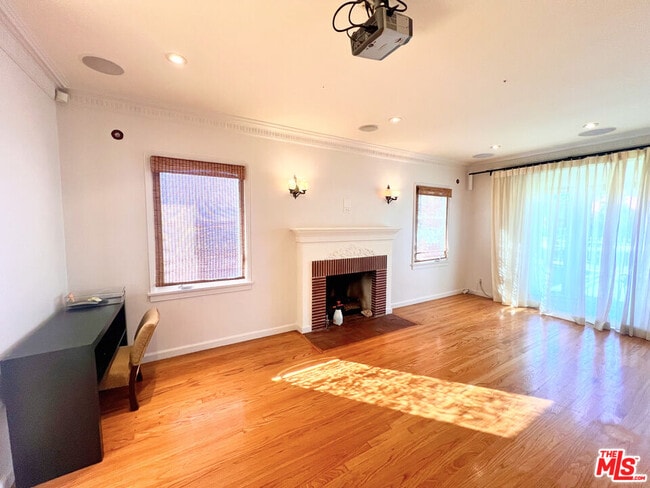 Foto del edificio - 2652 S Bedford St