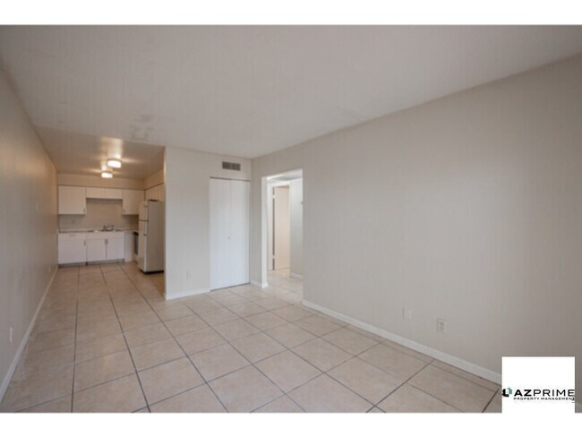 Foto del edificio - Charming 2/1 Mesa 4-Plex Unit!