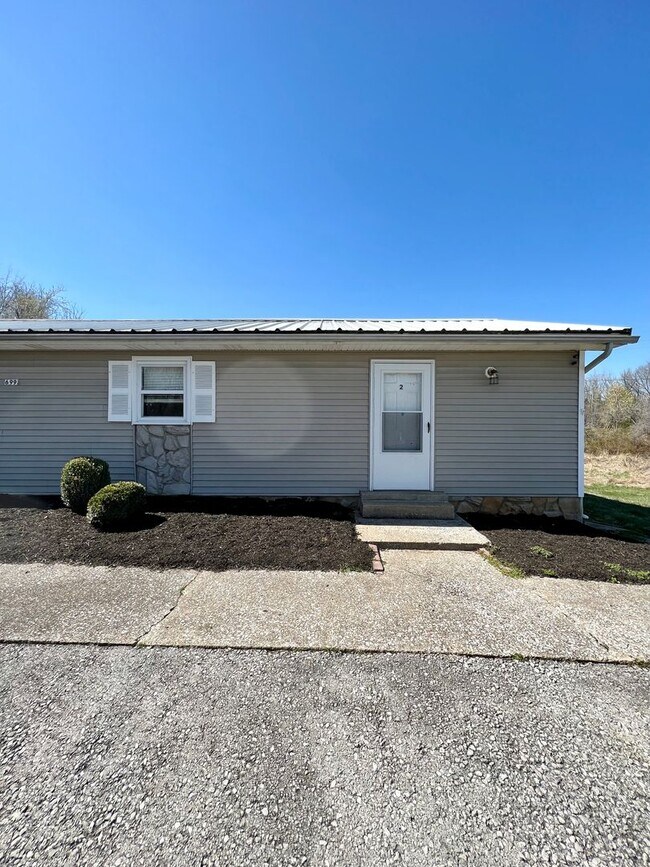 Building Photo - 587 Whitlock Road
