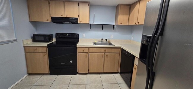 Foto del edificio - 588 Fairways Ln