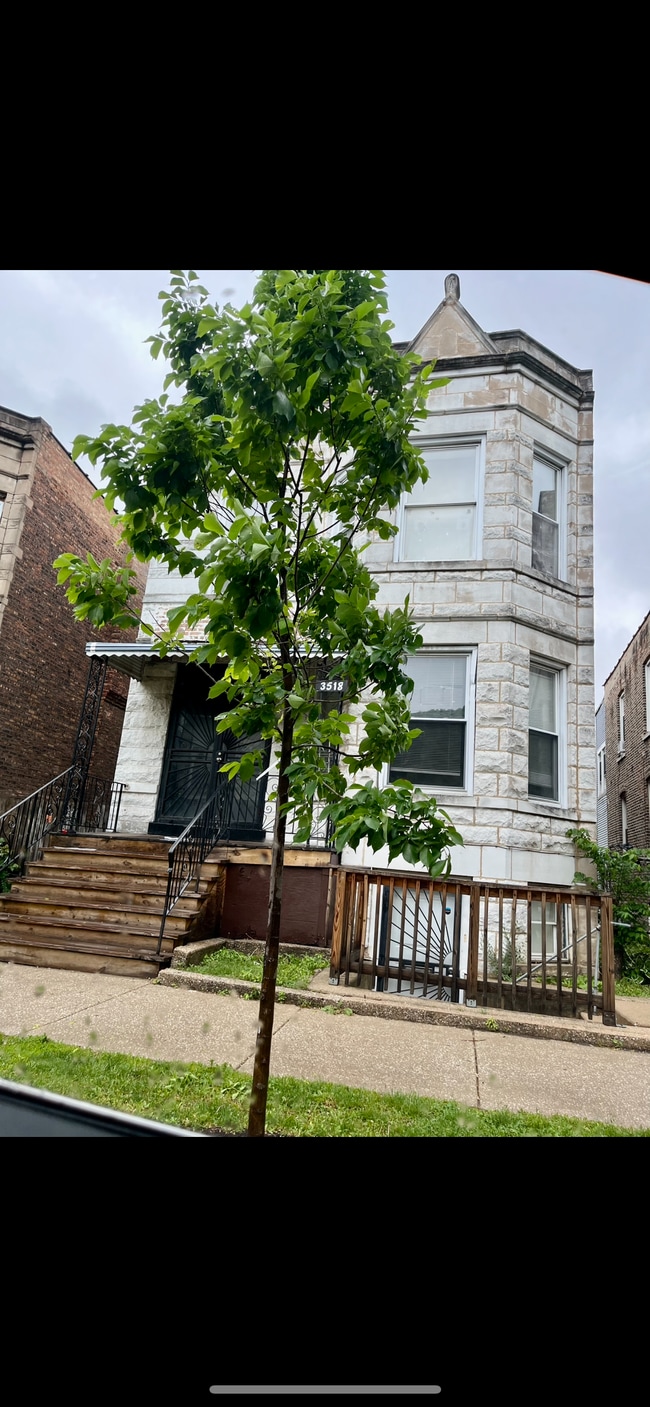 Building Photo - 3518 W Flournoy St