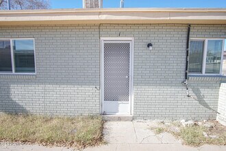 Building Photo - 1317 St Johns Dr