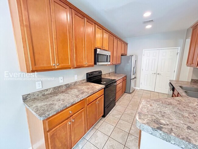 Foto del edificio - 1831 Willow Branch Ln