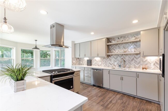 Building Photo - 2770 Burtz Dr