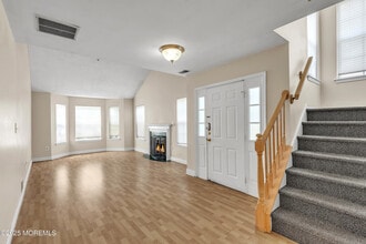Building Photo - 2106 Grassy Hollow Dr