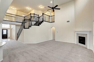 Building Photo - 2931 Oakdale Landing Ct