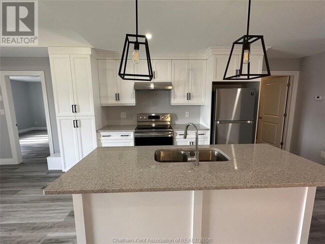 Photo du bâtiment - 64 Churchill Pk Rd