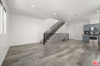 Building Photo - 158 Mariposa Ave