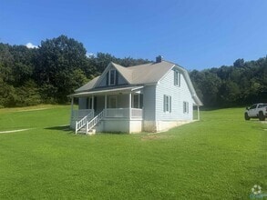 Building Photo - 445 Chicken Creek Rd