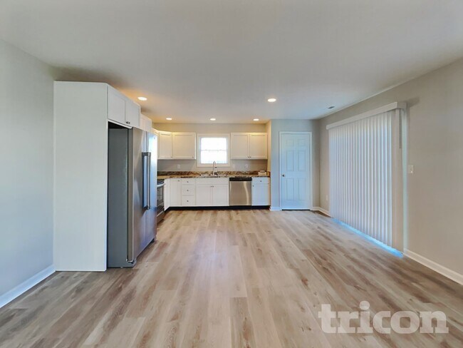 Foto del edificio - 4083 Magnolia Dr