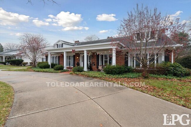 Foto del edificio - 3835 Hillandale Rd
