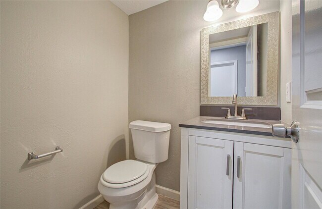 Building Photo - Village Park Drive, Missouri City, TX 77489 - 5 BR 2.5 BA single-family home