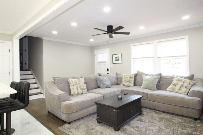 Foto del edificio - 3367 Oak Dr SW