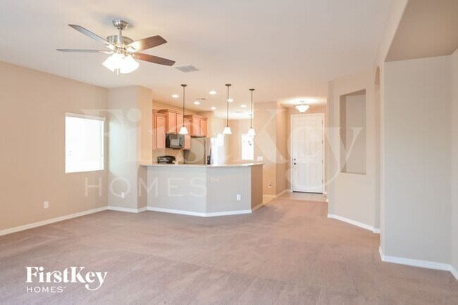 Building Photo - 1486 W Hoptree Ave