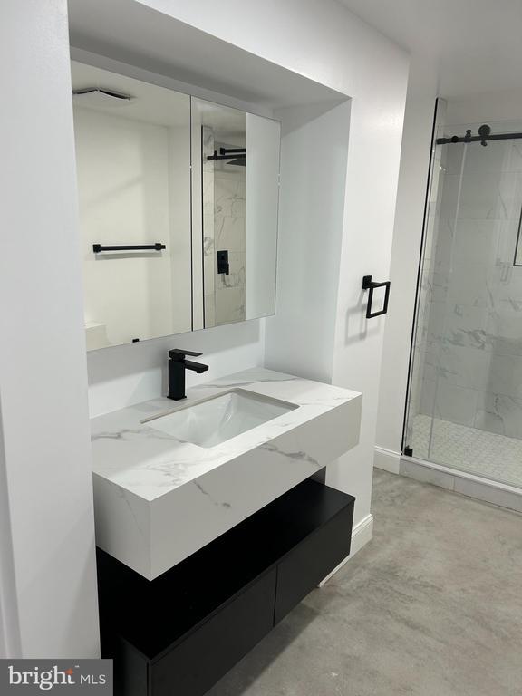 Building Photo - 1007 N Charles St