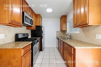 Building Photo - 3608 Beethoven St