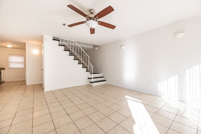 Foto del edificio - 6847 Mayo Blvd