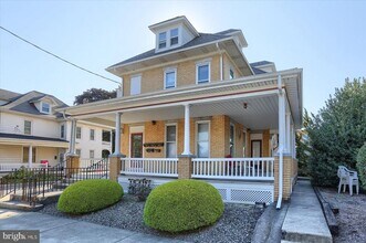 Building Photo - 50 E Maple St