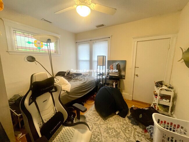 Building Photo - 207 Boston Ave