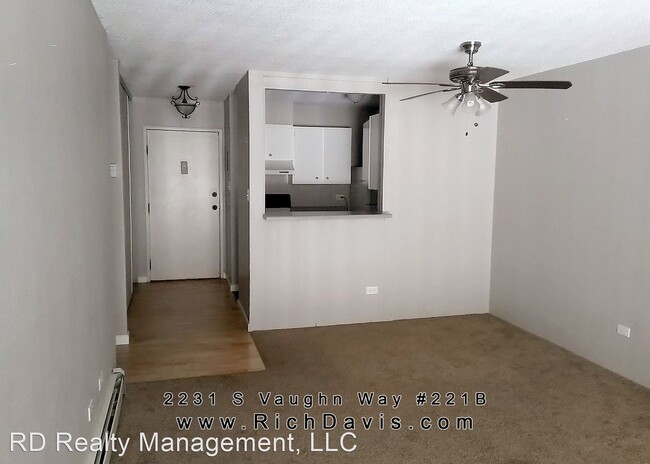 Foto del edificio - 1 br, 1 bath House - 2231 S Vaughn Way #221B