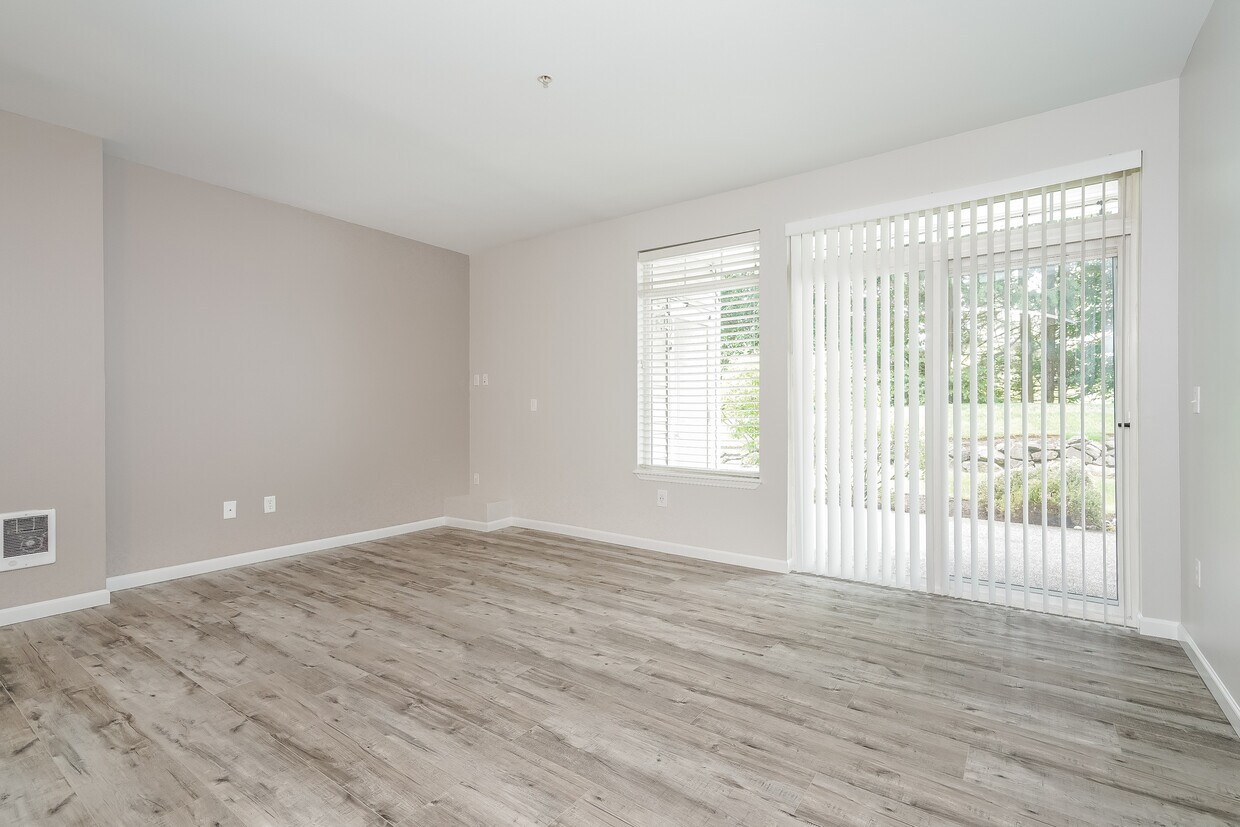 Primary Photo - 5400 Harbour Pointe Blvd