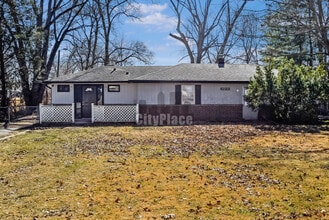 Building Photo - 6123 E 14th St