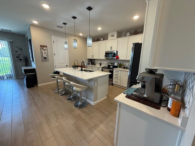 Foto del edificio - 4/3 Clermont Spacious Home