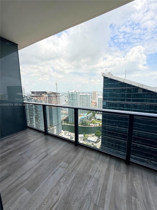 Building Photo - 801 S Miami Ave