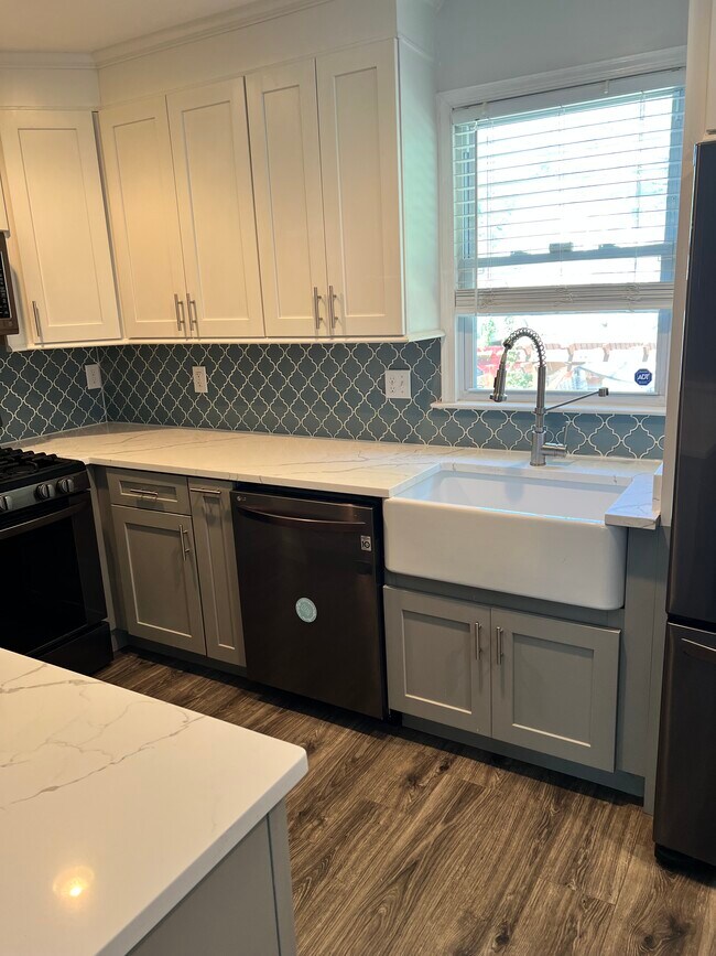 Foto del edificio - 3001 16th Rd S