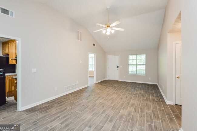 Foto del edificio - 65 Laurel Ridge Ct