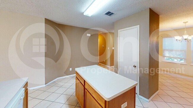 Building Photo - 1601 Black Oak Ct