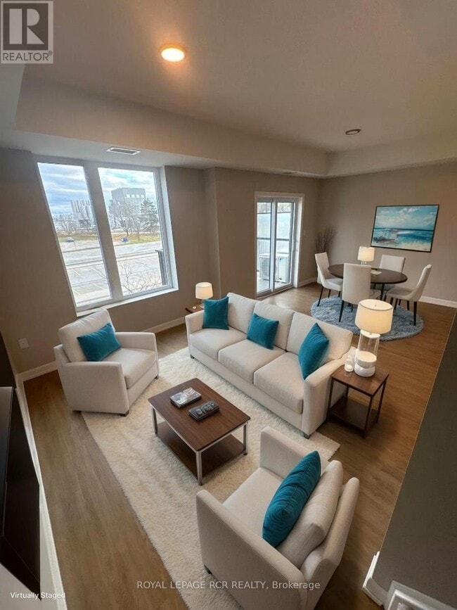 Building Photo - 708 Woolwich St