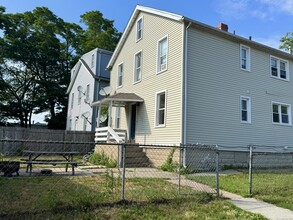 Building Photo - 282 Front Ave