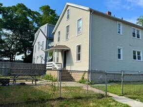 Building Photo - 282 Front Ave