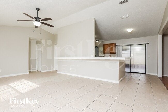Building Photo - 1689 Cedro Ave