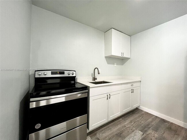 Foto del edificio - 711 SW 5th St
